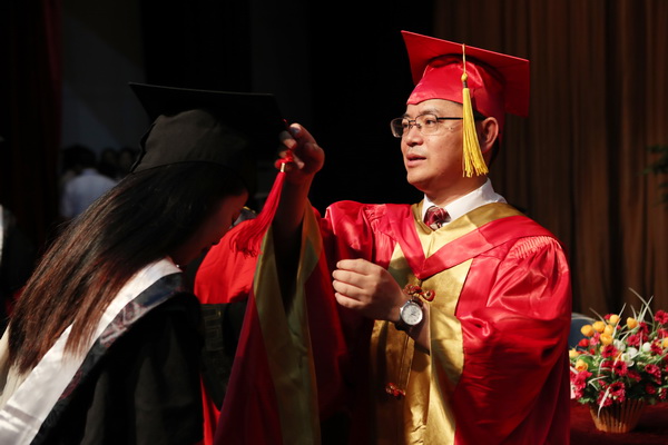 ��У��Ϊ��ҵ���������ա�����ѧλ